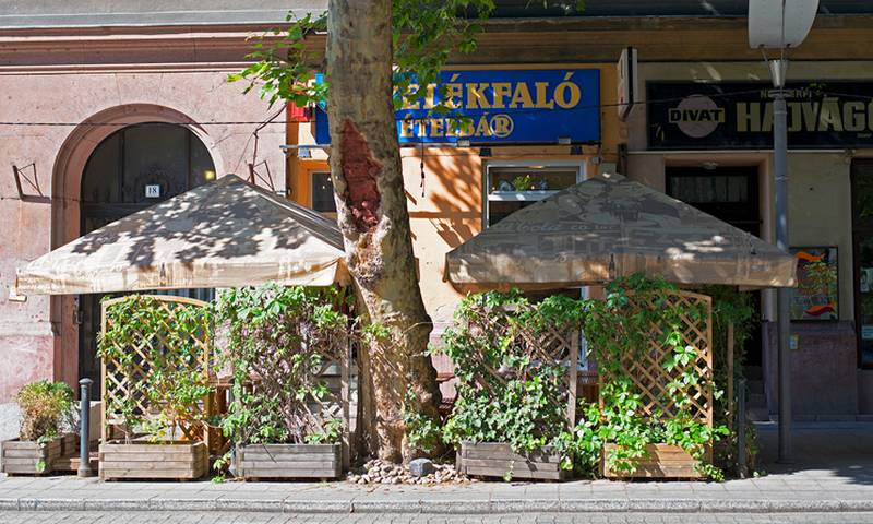 FOZELEKFALO FOOD BAR