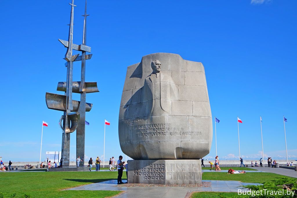 Памятник морякам и Тадеушу Костюшко