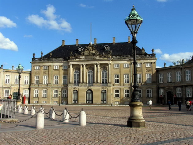 Дворцовый комплекс Амалиенборг Копенгаген Дания