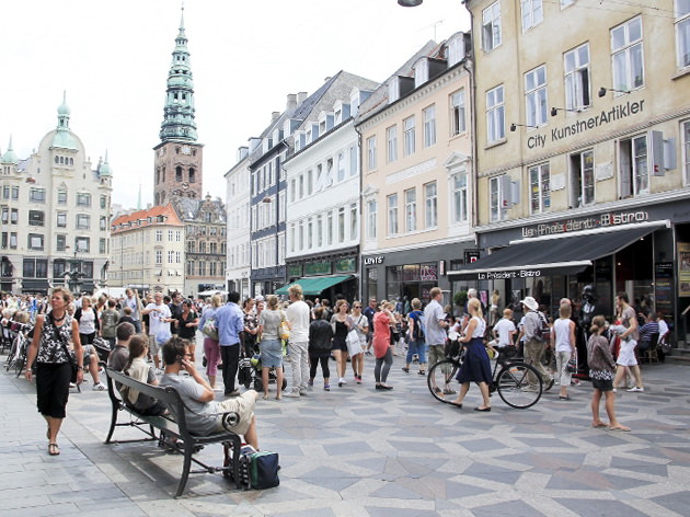 Улица Стрегет самая длинная пешеходная улица Копенгаген Дания