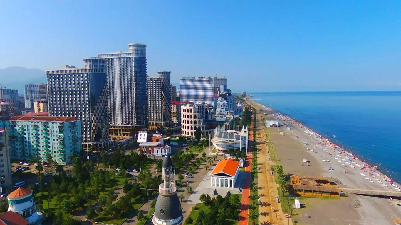Отдых в батуми 2024 цены. Грузия Батуми море. Батуми пляж. Батуми, Курортная столица.. Батуми набережная.