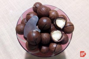 Макадамия в шоколаде