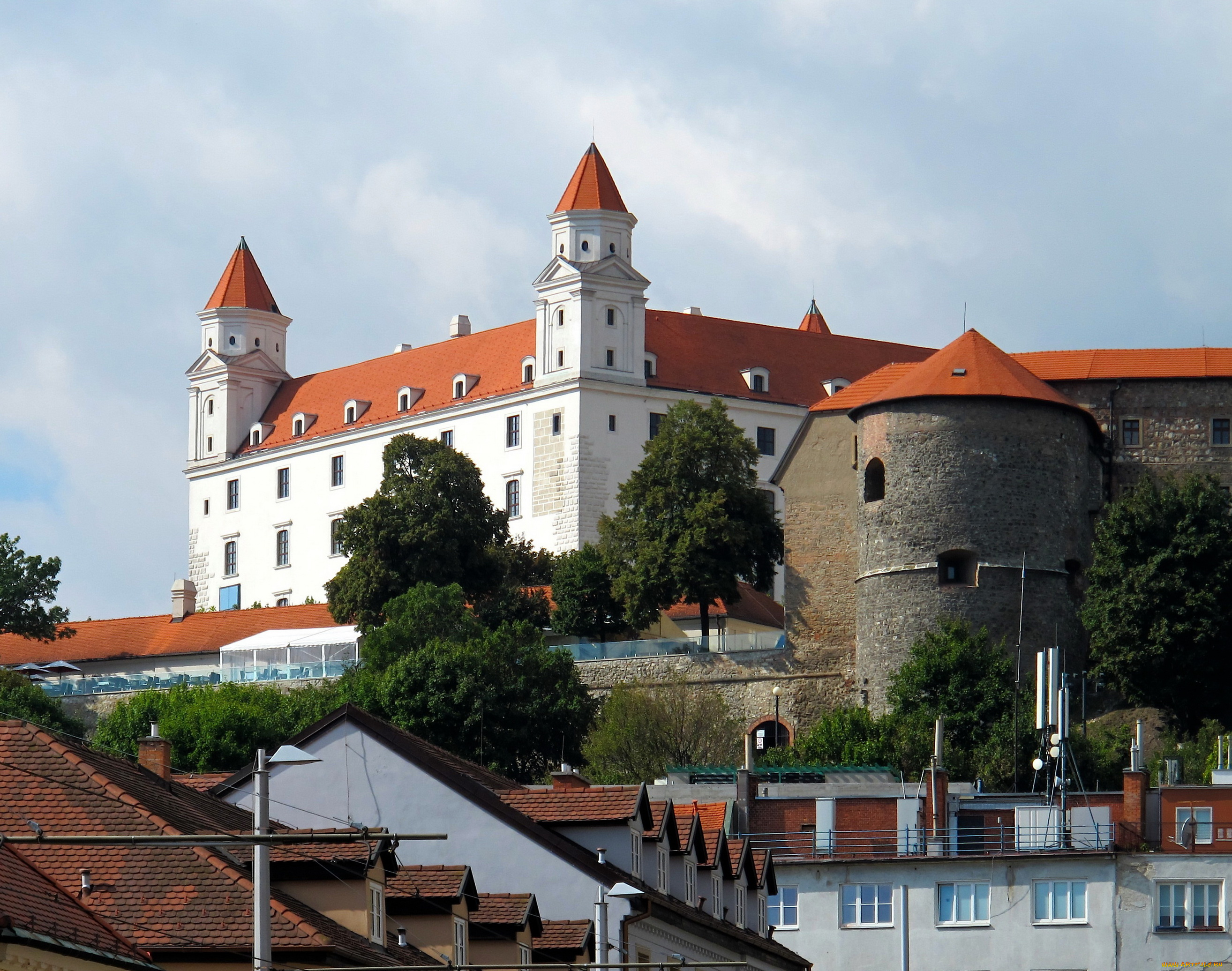 Словакия. Город Братислава Словакия. Братислава столица Словакии. Словакия Братислава достопримечательности. Братислава замок.