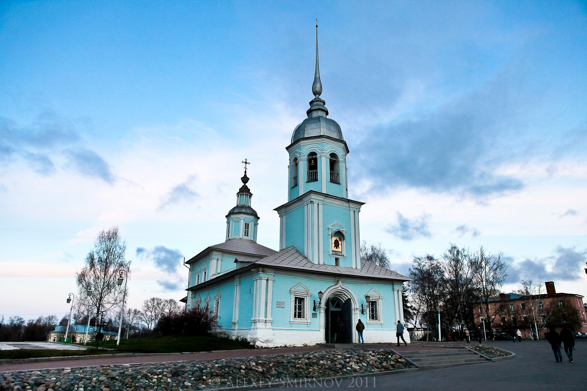 Церкви вологды. Александро-Невская Церковь Вологда. Храм Александра Невского Вологда. Церковь Николая Невского Вологда. Александровская Церковь Вологда.