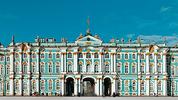 В центре Петербурга, особенно в теплое время года, много уличных музыкантов. Наиболее успешные занимают центральные точки и неплохо зарабатывают на своем ремесле