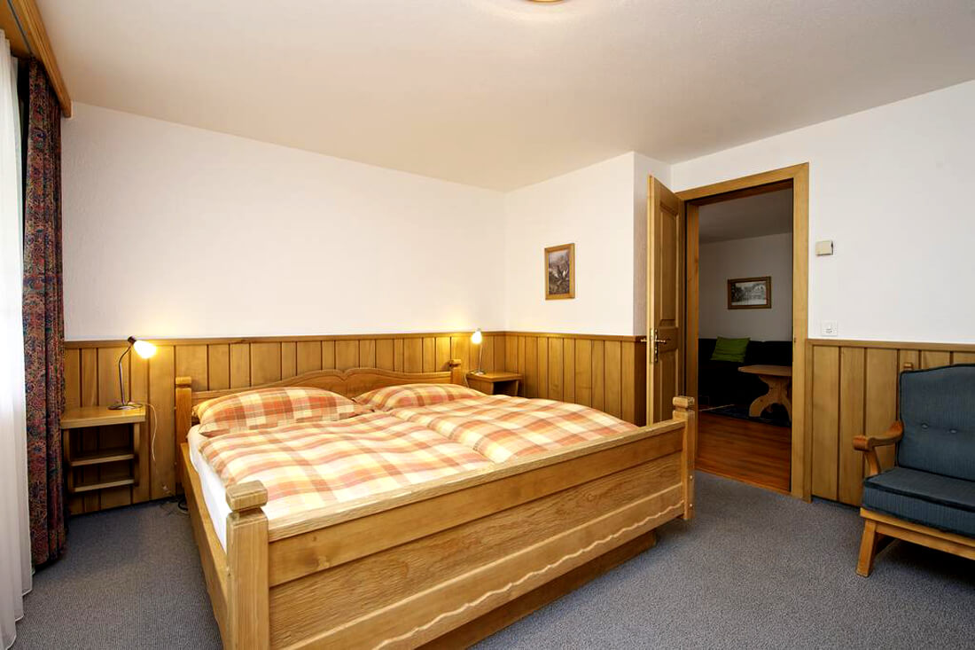 Фото номера в отеле 3*** Jägerhof в Церматте Номер в 3*** отеле Hotel Jägerhof