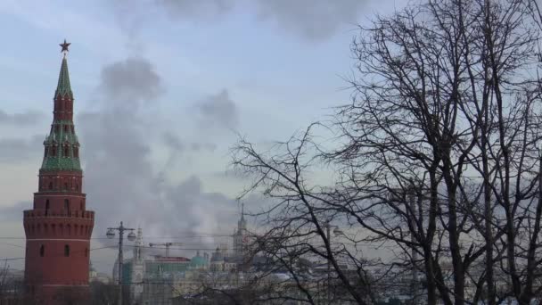 Moscow Kremlin Smoke Kreml Smoke Timelaps Crow Bird Flew Moscow Stock Footage