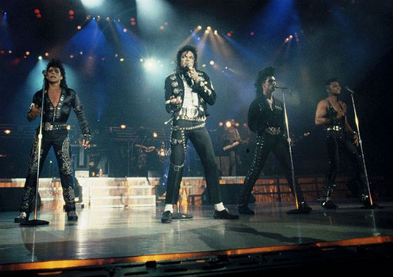 Майкл Джексон - легенда поп-сцены и король танца