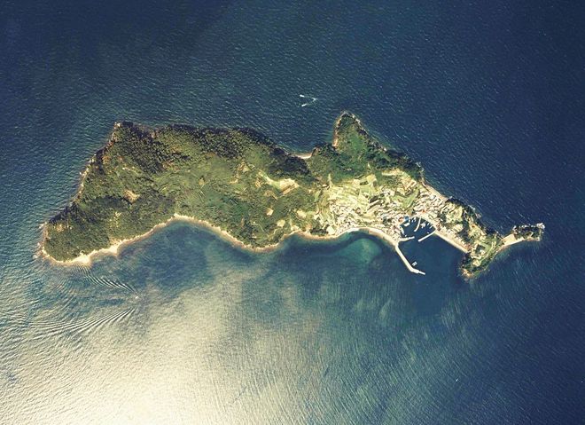Вид на остров Аосима