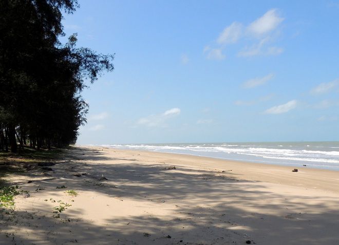 Пляж Пантай-Тутонг