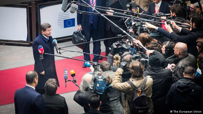 Brüssel EU-Gipfel - Türkischer Premierminister Ahmet Davutoglu