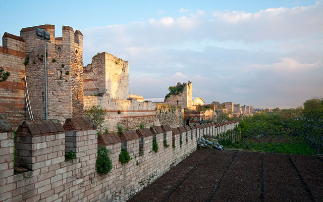 Самые невероятные и знаменитые стены мира