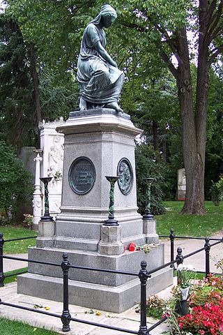 Zentralfriedhof Mozart-Denkmal