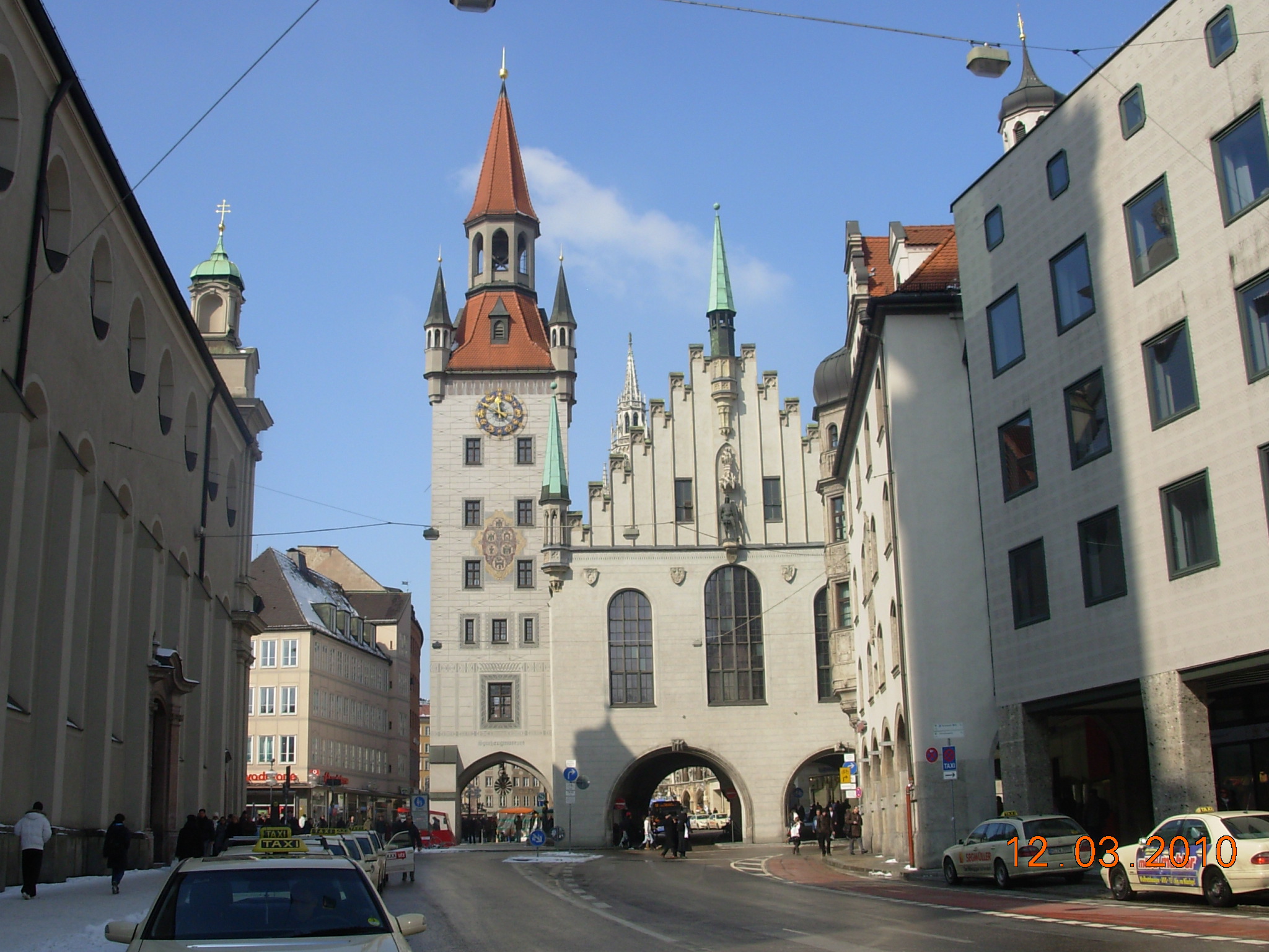 Forum germany. Церковь в Мюнхене. Мюнхен кафедральный собор. Мюнхен кафедральный собор 4 февраля 2012. Мюнхен Hinterbärenbadstraße, 71.