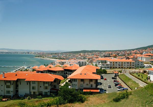 Вид на курорт Святой Влас в Болгарии